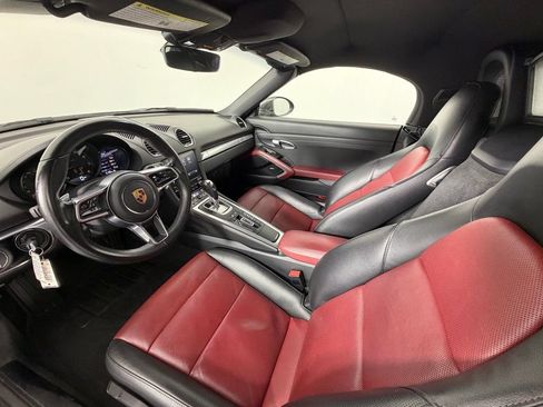 Certified 2019 Porsche 718 Boxster RWD image 4