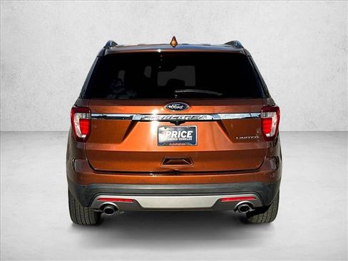 Used 2017 Ford Explorer Limited FWD image 4