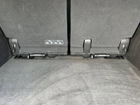 Used 2014 GMC Yukon XL Denali image 36