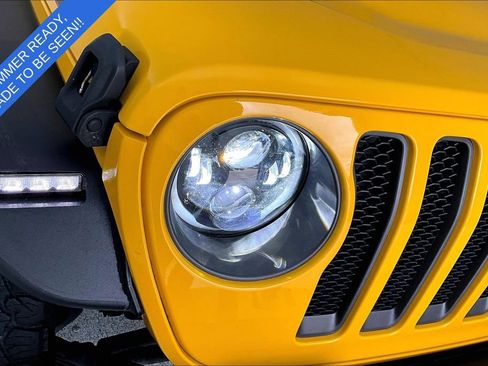 Used 2021 Jeep Wrangler Unlimited Rubicon AWD/4WD image 37