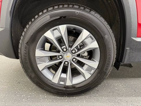 Used 2025 Chevrolet Equinox LT w/ Convenience Package II image 20