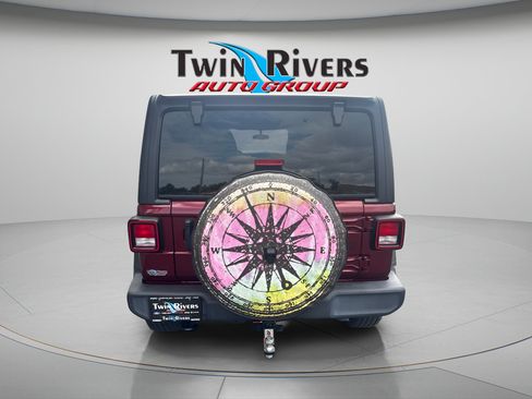 Used 2021 Jeep Wrangler Unlimited Sport AWD/4WD image 3