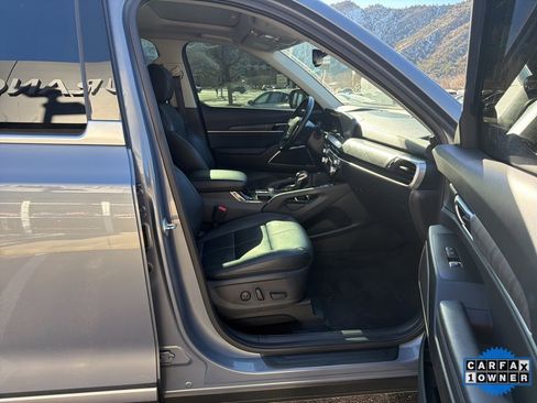 Certified 2023 Kia Telluride EX w/ EX Captain's Chair Package image 14