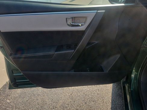 Used 2014 Toyota Corolla LE FWD image 18