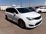 Used 2019 Chrysler Pacifica Limited image 5