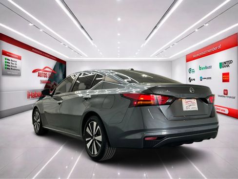 Used 2021 Nissan Altima 2.5 SV FWD image 6