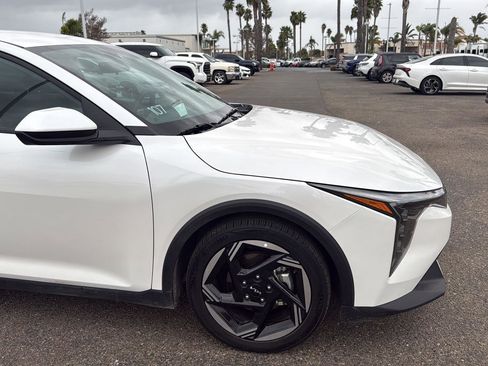 Used 2025 Kia K4 EX image 9