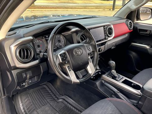 Used 2021 Toyota Tacoma SR5 image 16