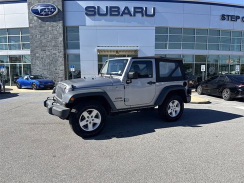 Used 2018 Jeep Wrangler Sport image 5