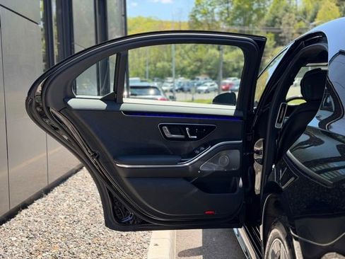 Used 2024 Mercedes-Benz S 580 4MATIC Sedan image 26