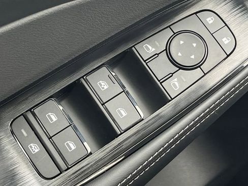 New 2026 Nissan Rogue SV AWD/4WD image 19