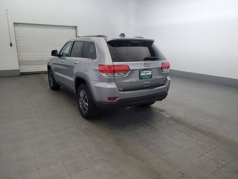Used 2017 Jeep Grand Cherokee Limited AWD/4WD image 5