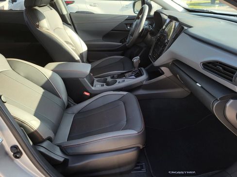Used 2025 Subaru Crosstrek 2.5i Limited w/ Crosstrek Mirror Package AWD/4WD image 9