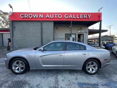 Used 2014 Dodge Charger R/T RWD image 6