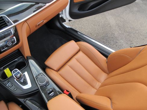 Used 2019 BMW 440i Convertible w/ Convenience Package image 20