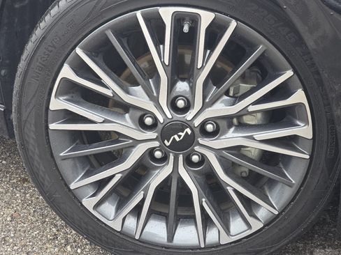 Used 2024 Kia Forte GT-Line FWD image 9