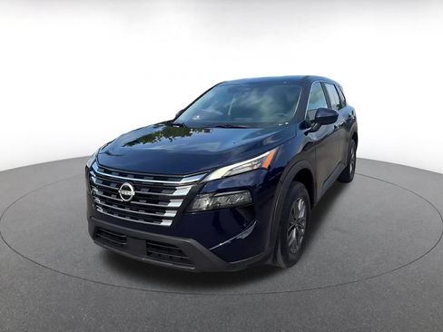 Used 2026 Nissan Rogue SV FWD image 7