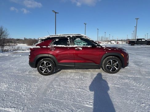 Used 2023 Chevrolet TrailBlazer RS w/ Sun and Liftgate Package image 8