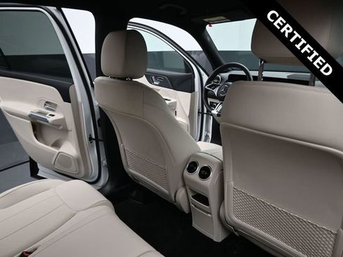 New 2025 Mercedes-Benz GLB 250 image 27