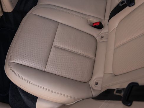 New 2026 Porsche Macan AWD/4WD image 34