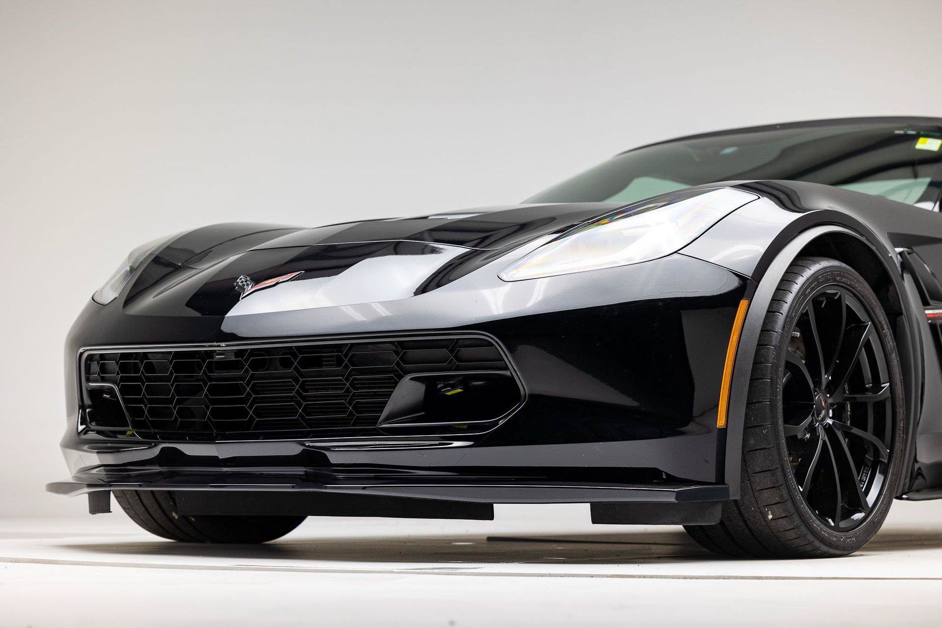 Used 2019 Chevrolet Corvette Grand Sport w/ Carbon Flash Badge Package RWD image 37
