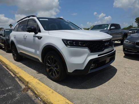 Certified 2023 Kia Sorento SX Prestige AWD/4WD image 3