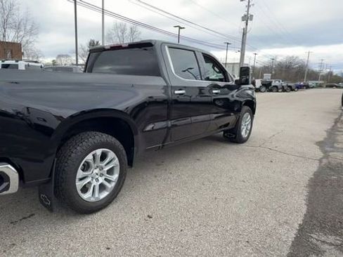 Used 2025 Chevrolet Silverado 1500 LTZ AWD/4WD image 8