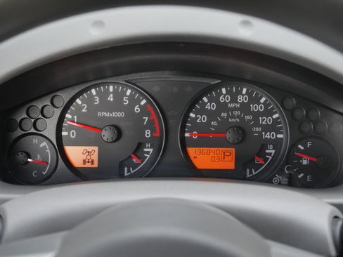 Used 2016 Nissan Frontier SV image 7