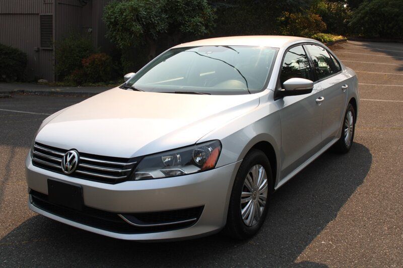 Used 2014 Volkswagen Passat 2.5 S FWD image 1