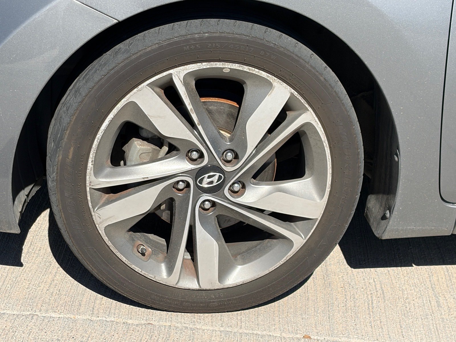 Used 2014 Hyundai Elantra Limited w/ Option Group 03 FWD image 5