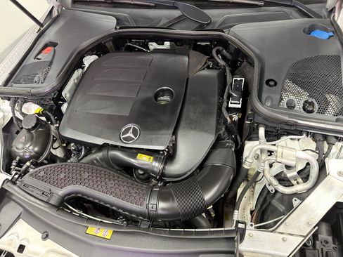 Used 2020 Mercedes-Benz E 350 E 350 4MATIC Sedan w/ Parking Assistance Package image 37