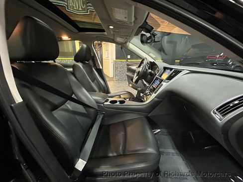 Used 2021 INFINITI Q50 Luxe AWD/4WD image 19