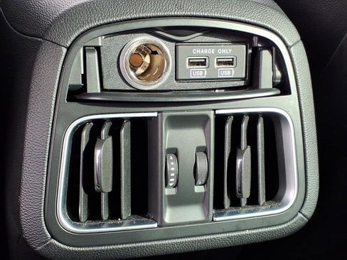 Used 2021 Maserati Levante S image 13