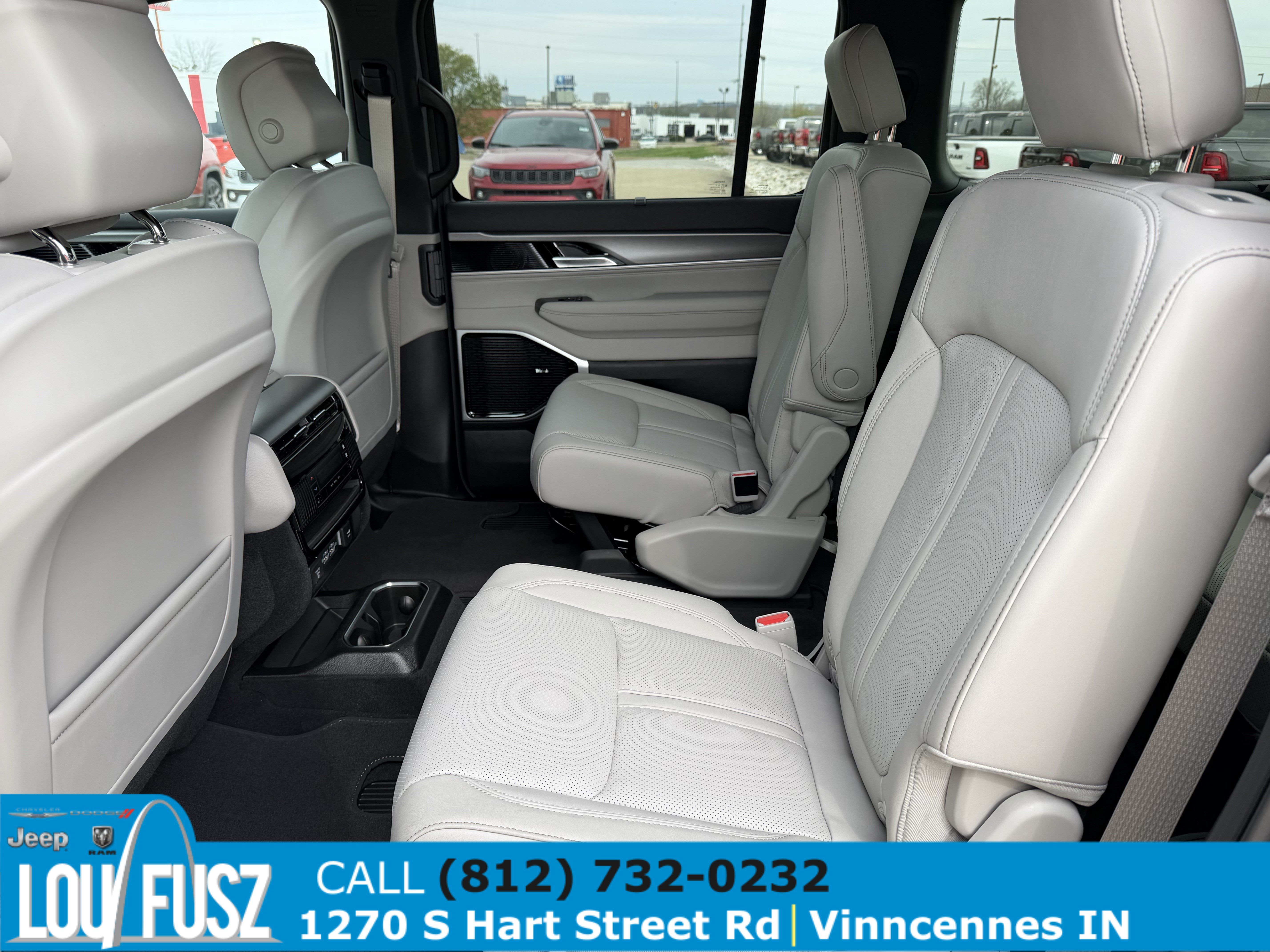 New 2026 Jeep Grand Wagoneer L Limited AWD/4WD image 14