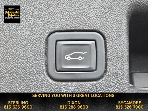 Used 2023 Chevrolet Equinox LT image 29
