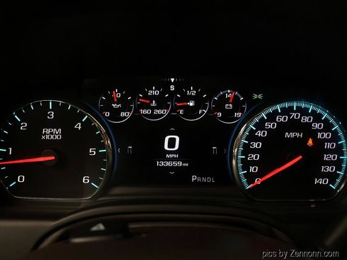 Used 2019 GMC Yukon XL Denali AWD/4WD image 18