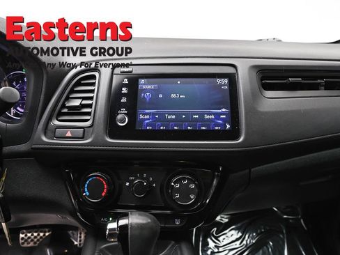 Used 2019 Honda HR-V Sport image 11