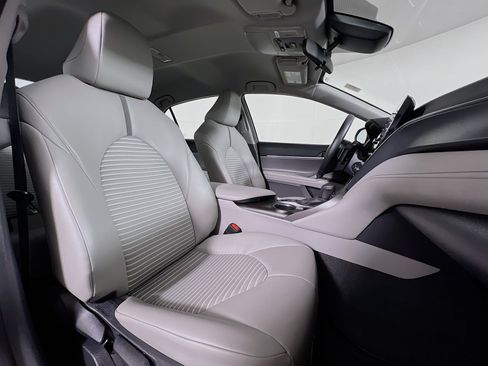 Certified 2024 Toyota Camry SE image 23