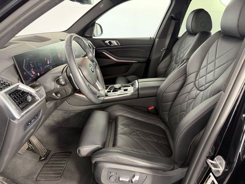 Used 2024 BMW X5 xDrive40i w/ Premium Package image 5