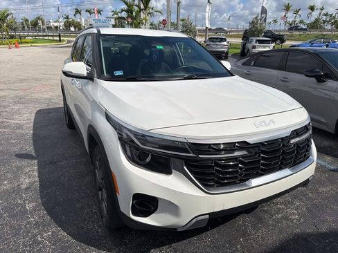 Used 2024 Kia Seltos S FWD image 2