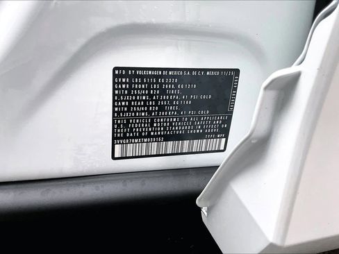 New 2026 Volkswagen Tiguan SE R-Line image 37