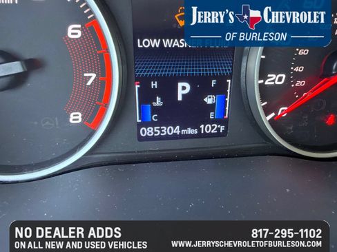 Used 2018 Mitsubishi Eclipse Cross ES FWD image 12