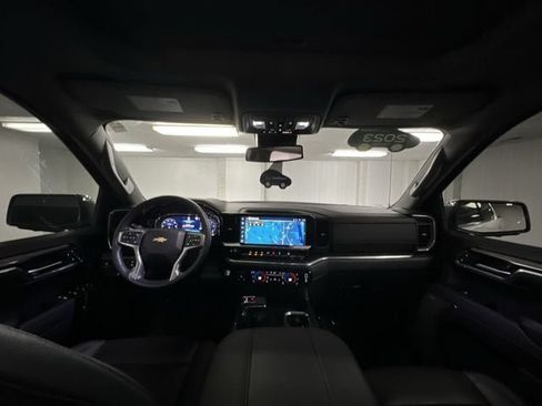 Certified 2023 Chevrolet Silverado 1500 LTZ w/ LTZ Convenience Package II AWD/4WD image 21