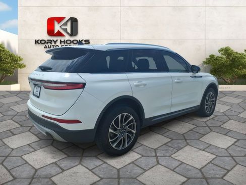 Used 2020 Lincoln Corsair FWD w/ Equipment Group 101A image 4
