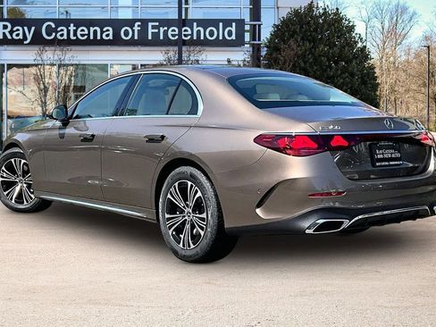 New 2026 Mercedes-Benz E 350 4MATIC Sedan image 3