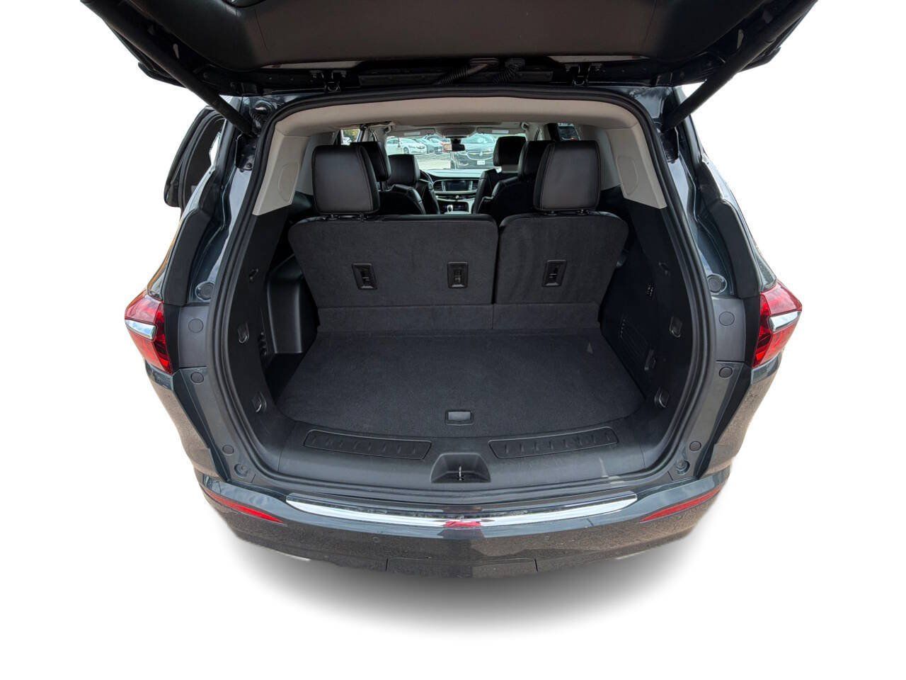 Used 2020 Buick Enclave Avenir w/ Avenir Technology Package AWD/4WD image 11