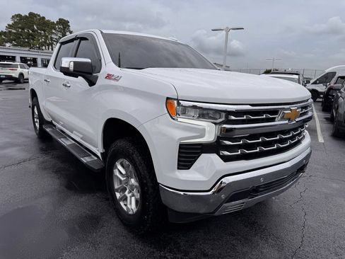 Used 2023 Chevrolet Silverado 1500 LTZ w/ LTZ Convenience Package II AWD/4WD image 7