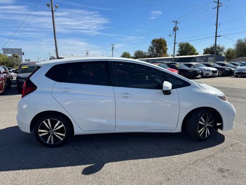 Used 2018 Honda Fit EX image 2