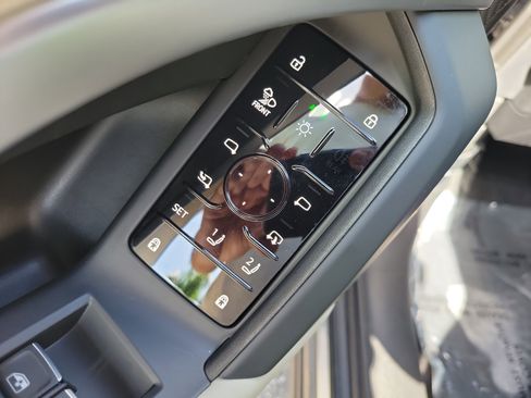 Used 2025 Audi Q5 Prestige image 17