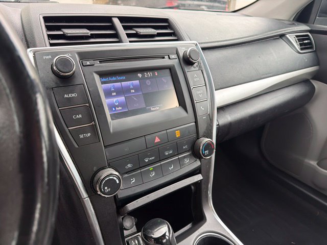Used 2017 Toyota Camry SE FWD image 16